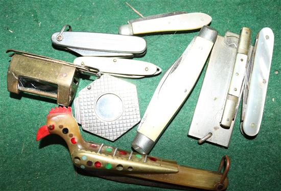 7 penknives, cutters etc